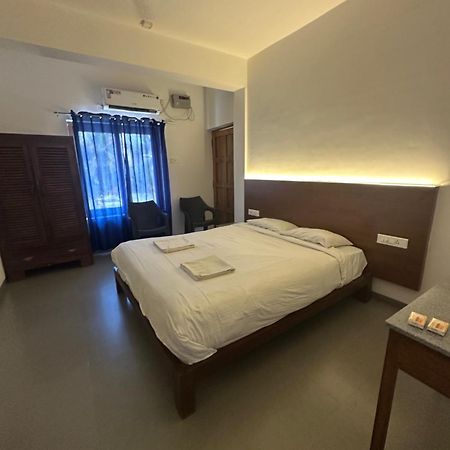 Ziba Beach Morjim Exterior foto